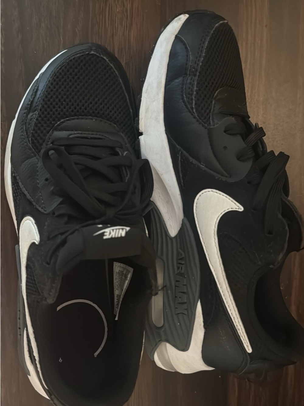 Nike Women’s Black and White Air Max Running Shoes Size 8